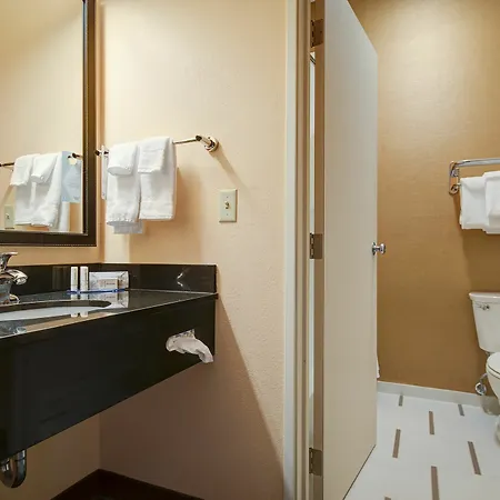 Comfort Inn & Suites Green Bay Stadium Area Extérieur photo
